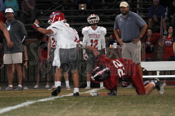 9-29 WA vs. HA JH 024.JPG - SCRIVENER D300